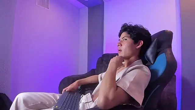 Evan_black_xxx webcam