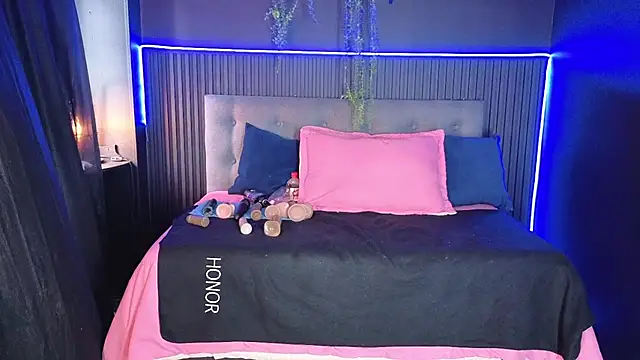 sasi_luna webcam