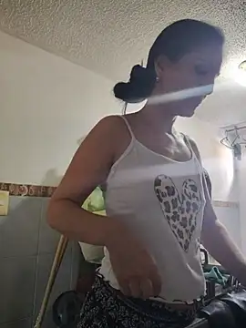 basmahernandez - BasmaHernandez's free webcam - UK Sex Cams