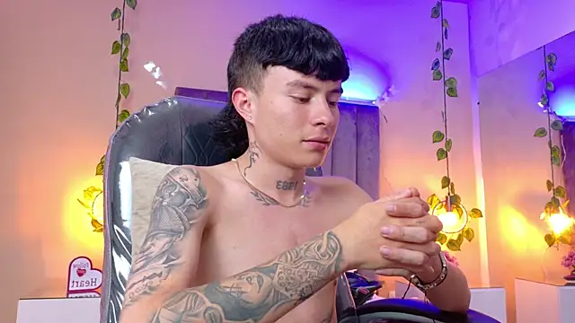 Nascary_Fox webcam