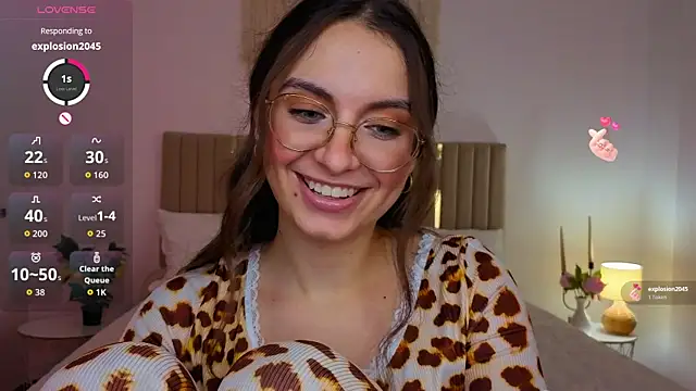 Real_cutie1 webcam