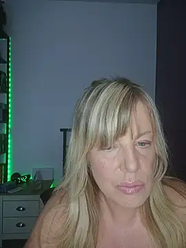 msjuicylucy1982 webcam