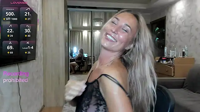 lady_Nati webcam