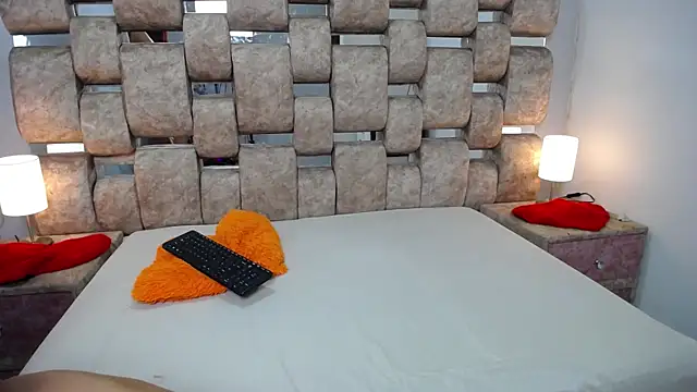 KathyAiden webcam