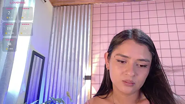 mensia_hernandz webcam