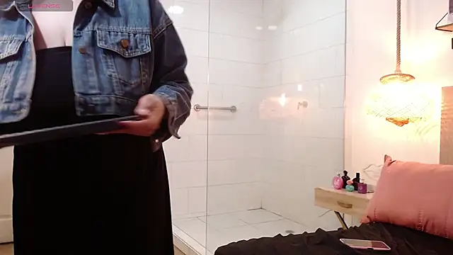 JakyKidman webcam
