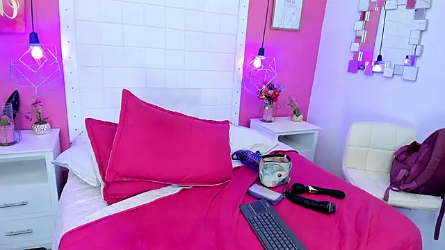 naomi_taylor27 webcam