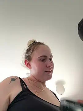 baddieriri224 (G young) - Suck my daddys dick😈🤫💦🍆
