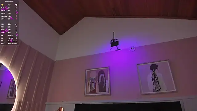 elodie_walker webcam