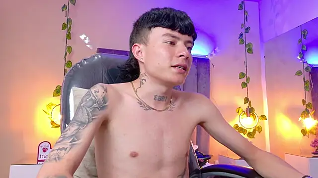 Nascary_Fox webcam
