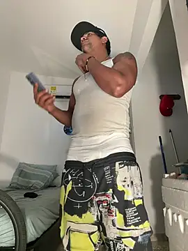 bigdick211292 webcam