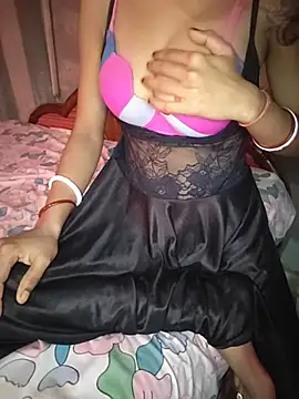 Bhabhi_ji_ghar_pe_hai live cam on StripChat