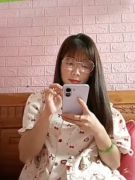 AmyLinee01 webcam