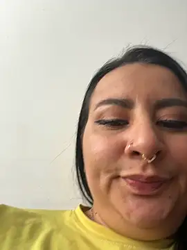 Abril_Luv webcam