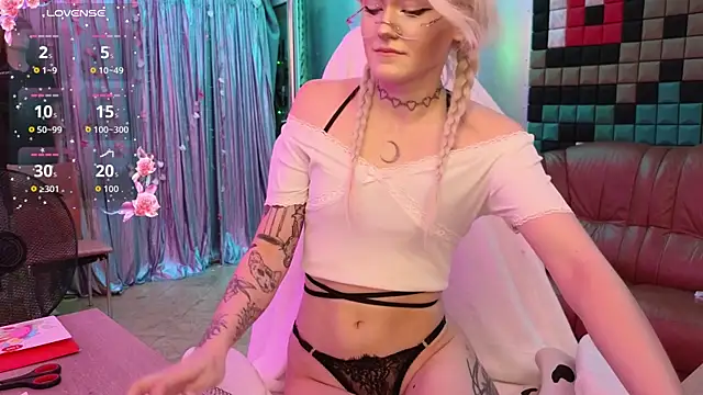 milishamyrrr live cam on StripChat
