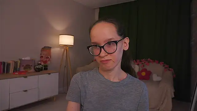 BettyBrowni webcam