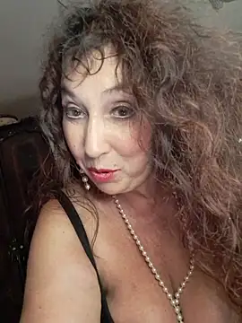 GypsyEsmeralda webcam