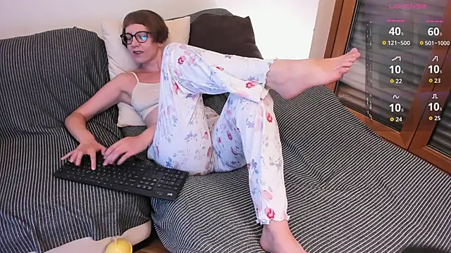 JaneLyrne webcam