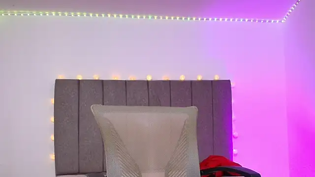 Adonys_Lewis_ webcam