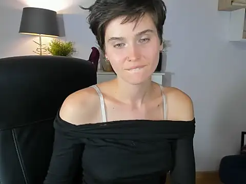 SarahxCharm webcam