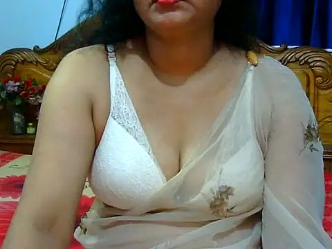 Horny_Doll24 webcam