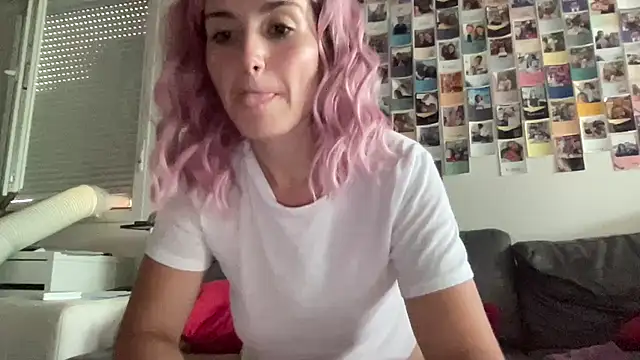 lolamiangemidemon's room