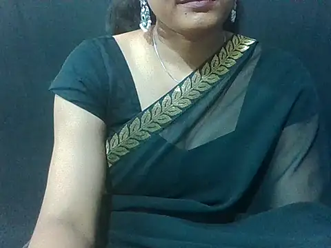 Thilothama_Vaishu live cam on StripChat