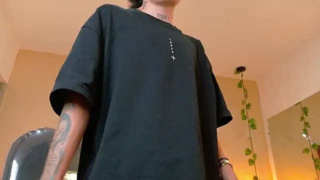 Nascary_Fox webcam
