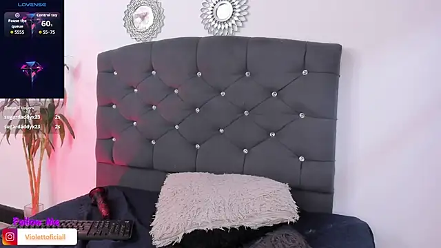 viioletta_00 live cam on StripChat