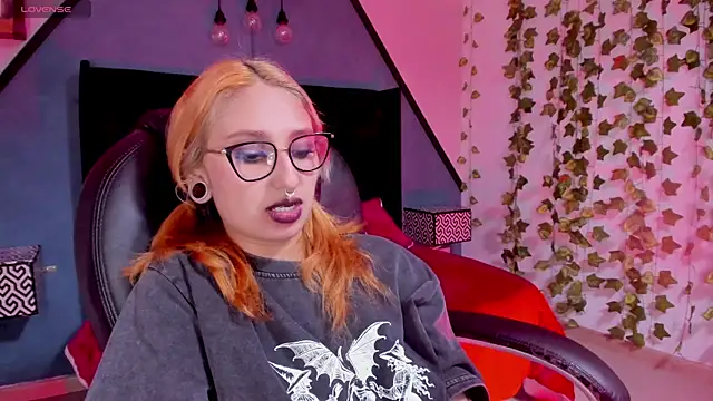 Natasha__monroe live cam on StripChat