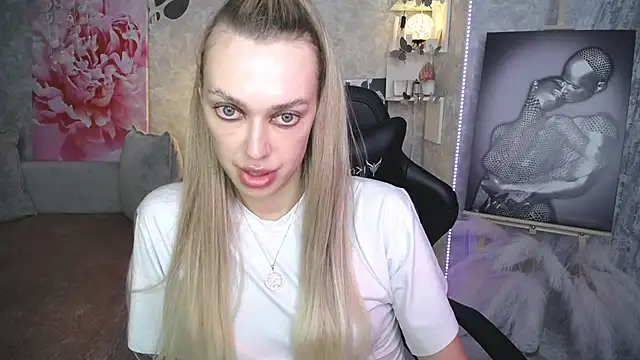 NickyAdamidi webcam