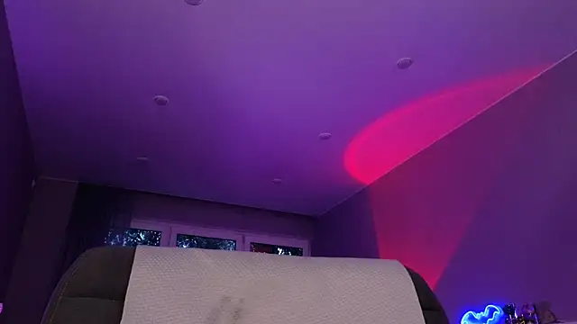 RebeccaAster webcam