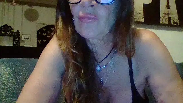 gildamilf - Gildamilf's free webcam - UK Sex Cams