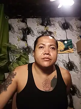 TabooSHOWgirl18 webcam