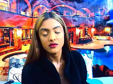 IndianPretty14u2Luv webcam