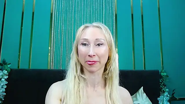 KissDreamm webcam