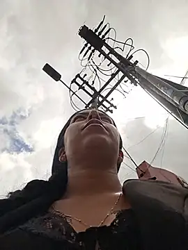 luianna (F young) - Rubbing pussy in public 💦😈