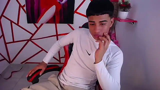 oliver-parker (M twink) - a big cumshot 🍆