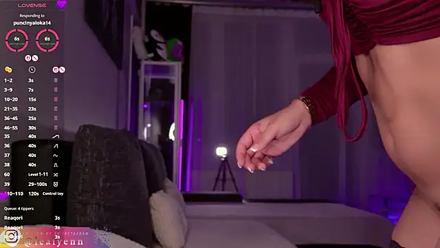 lealyenn (F young) - Domi inside pussy until orgasm