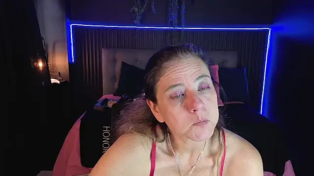 sasi_luna webcam