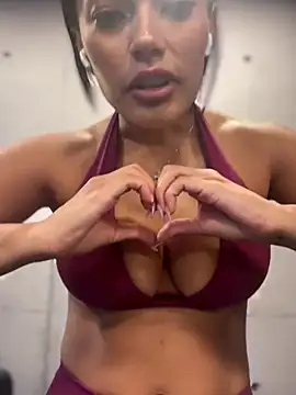 Risky_Workouts live sex cam