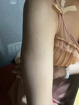 Mina048 webcam