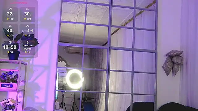 SarahRaynex webcam