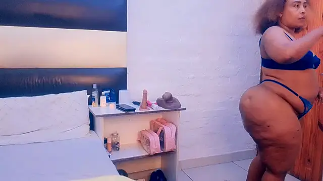 GiantBootyMilf