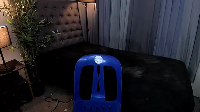 delightfulasianhugecock webcam