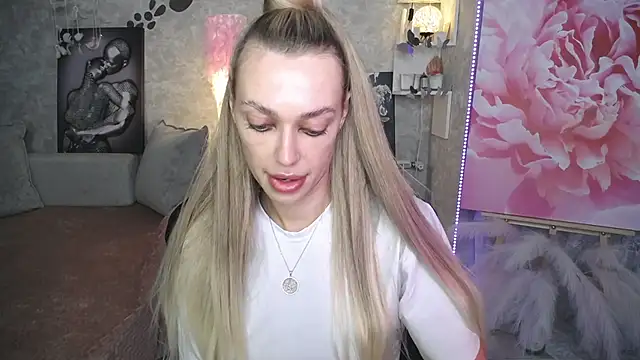 NickyAdamidi webcam