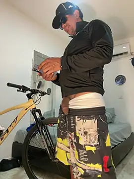 bigdick211292 webcam