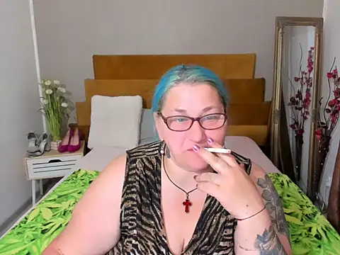 Sugarmommy_69X webcam