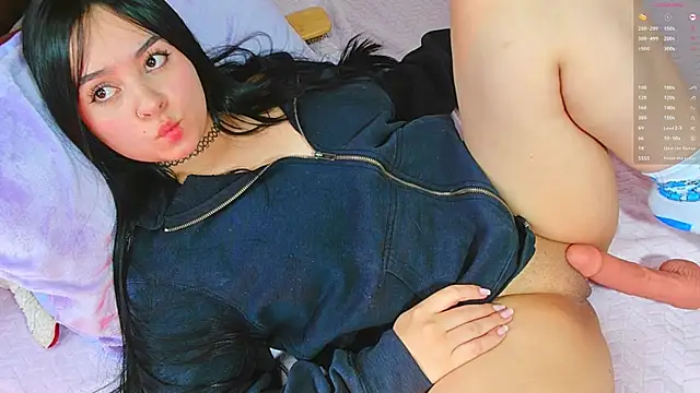 Anniecute__ webcam