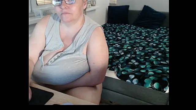Sweetboobs webcam
